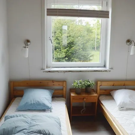Dom wakacyjny 2 Bedroom Awesome In