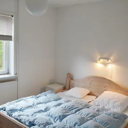 2 Bedroom Awesome In Dom wakacyjny