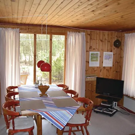 Dom wakacyjny 2 Bedroom Awesome In *